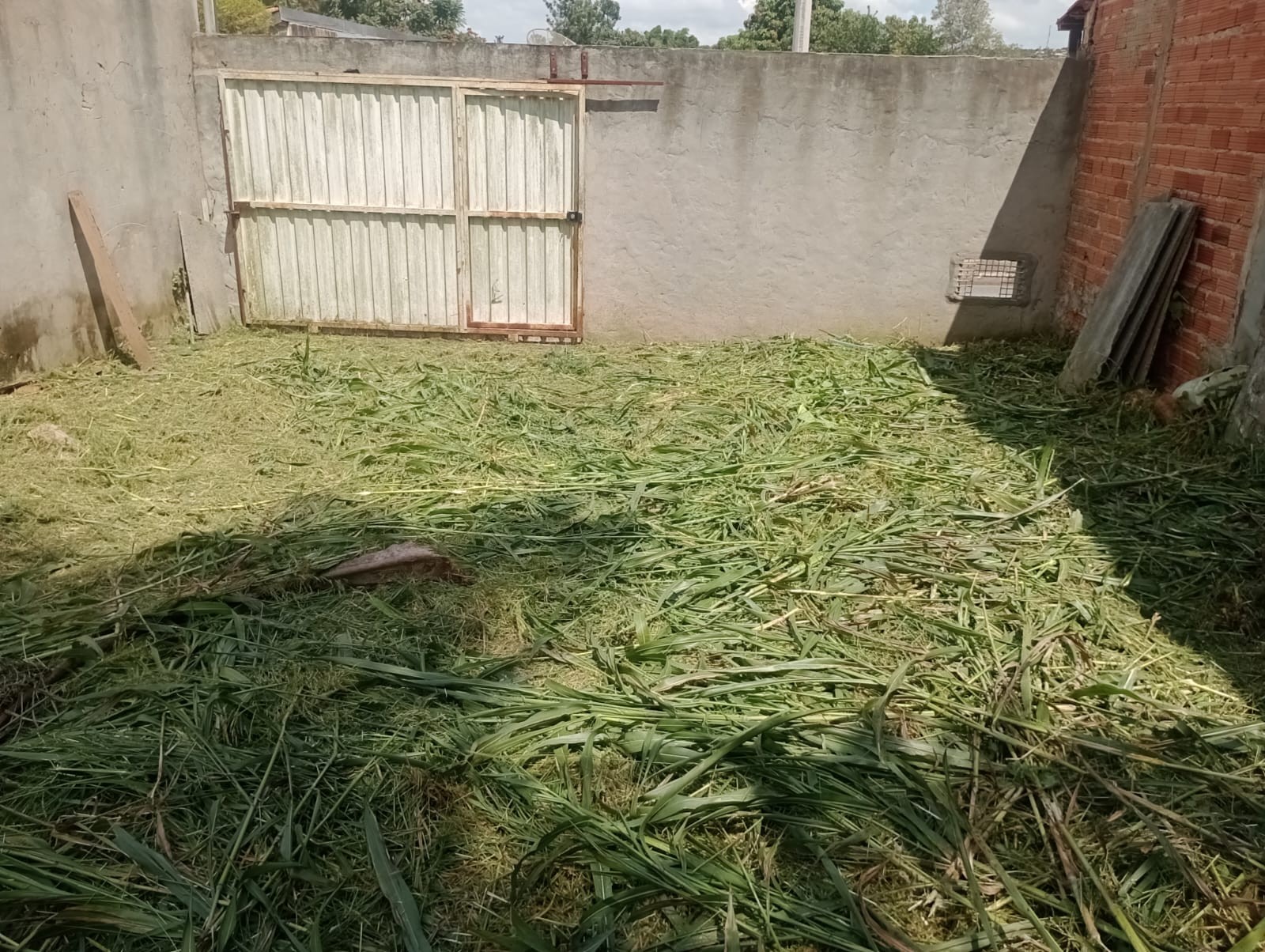 Terreno  para venda Aracoiaba da Serra frente ao lago.